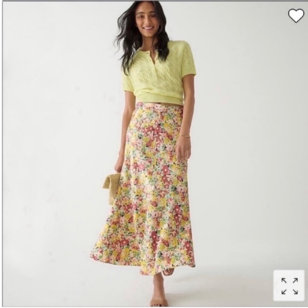 Flared slip skirt in painterly floral